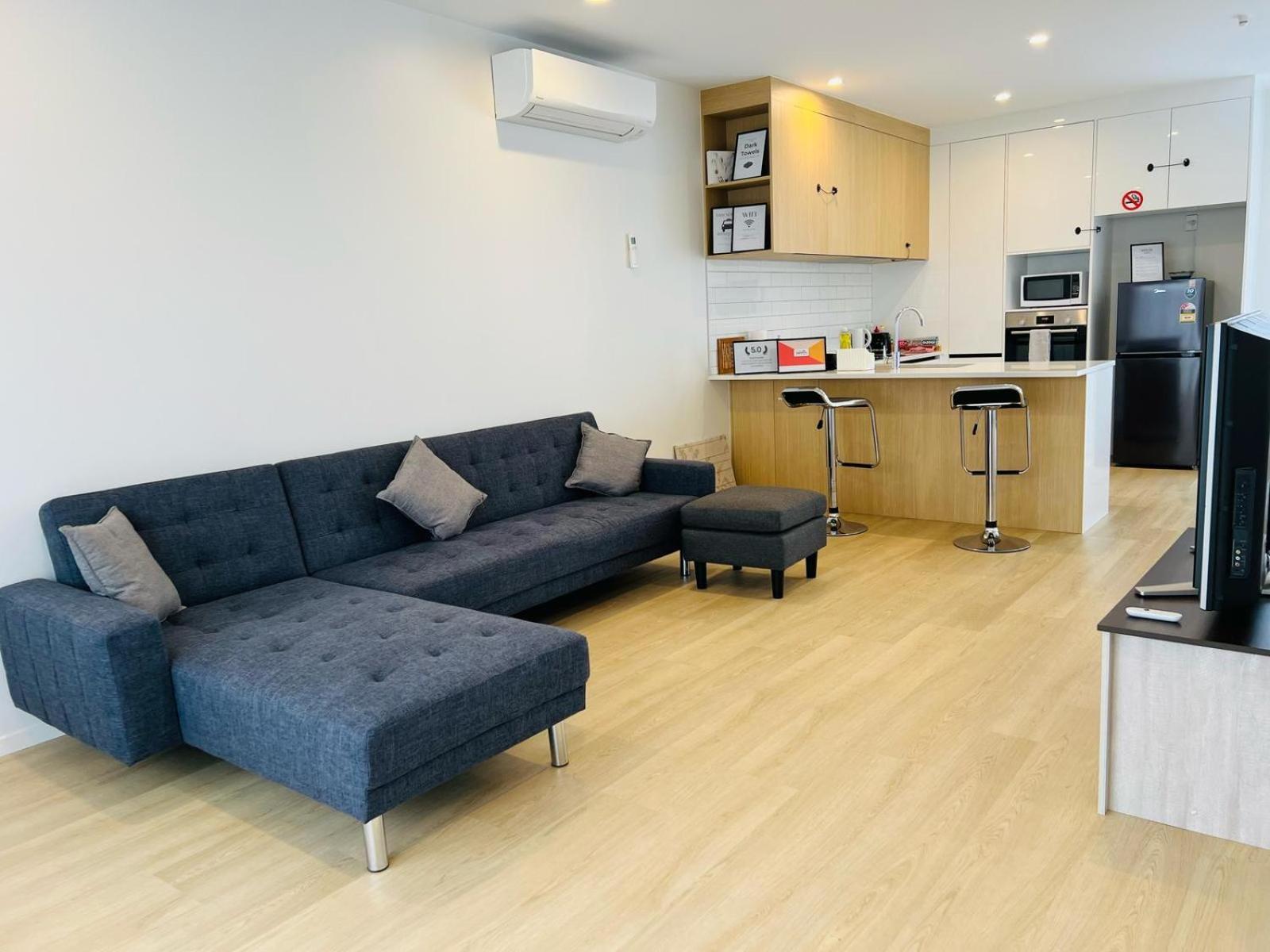 Central Modern 3-Bedroom,3- Bathroom House With Patio And Carpark- Lower Hutt City Centre Exteriör bild